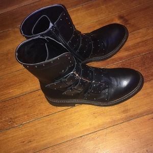 Leather Buckle Boots